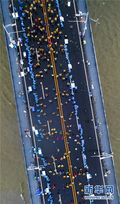 Marathon in der Yangtse-Stadt Wuhan