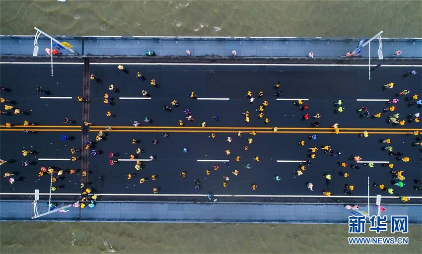 Marathon in der Yangtse-Stadt Wuhan