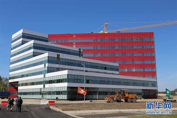 Erste Bauphase des gr??ten chinesisch-wei?russischen Investitionsprojekts abgeschlossen