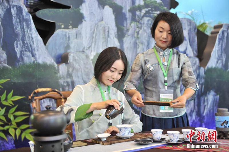 Erste Chinesische Internationale Teemesse in Hangzhou er?ffnet