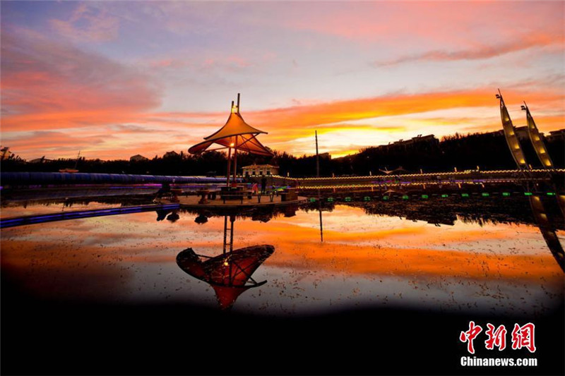Dunhuangs wundersch?ne Wasserlandschaft