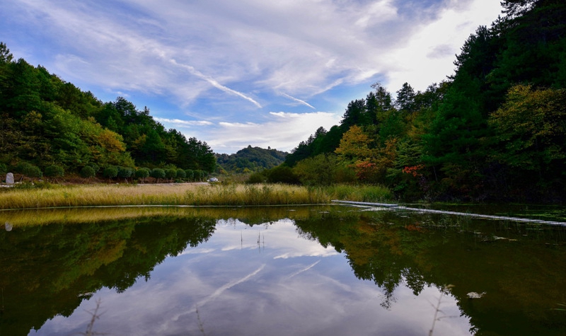 Attraktion von Hochgebirge und Feuchtgebiet Youran der Qinling-Gebirge