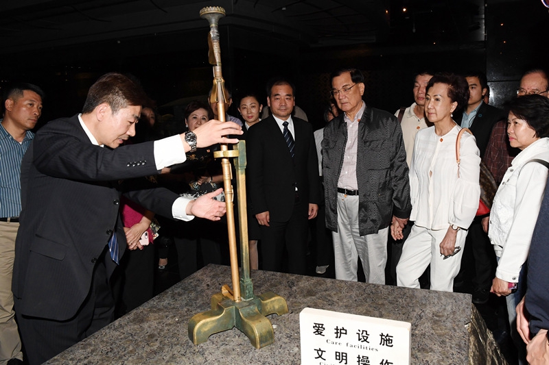 Lien Chan besucht erneut Museum vom Mausoleum des Qinshihuangs