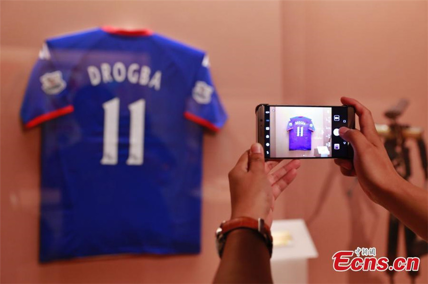 Kulturgegenst?nde des britischen Museums in Shanghai ausgestellt