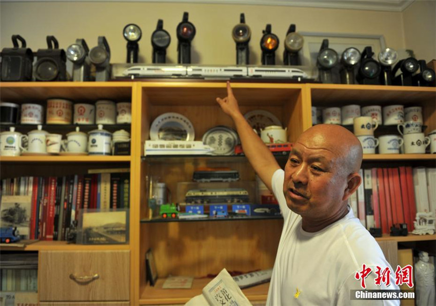 Pers?nliche Sammlung von Zuggegenst?nden zeigt Chinas Eisenbahngeschichte