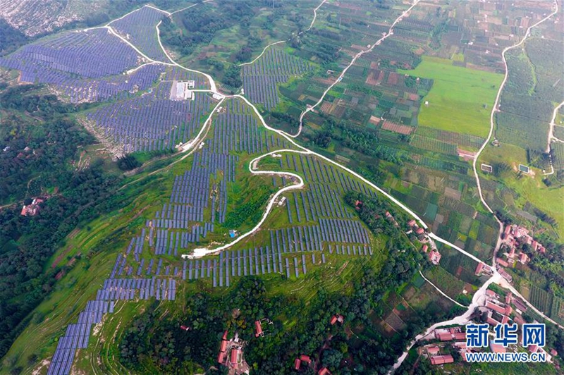 Das Sonnenkraftwerk auf dem Boshan-Berg