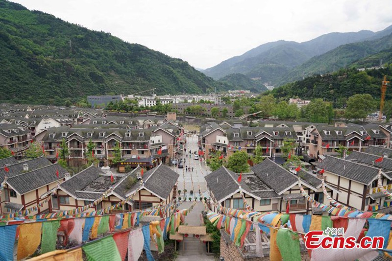 Neues Leben im Post-Erdbeben-St?dtchen Yingxiu