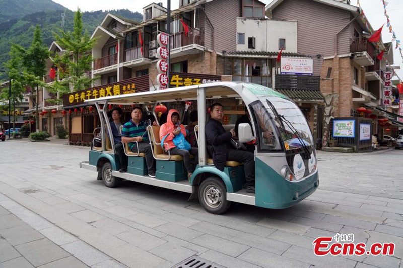 Neues Leben im Post-Erdbeben-St?dtchen Yingxiu