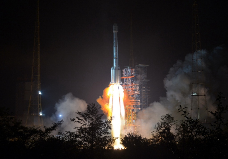 China schickt neuen Kommunikationssatelliten ins All 