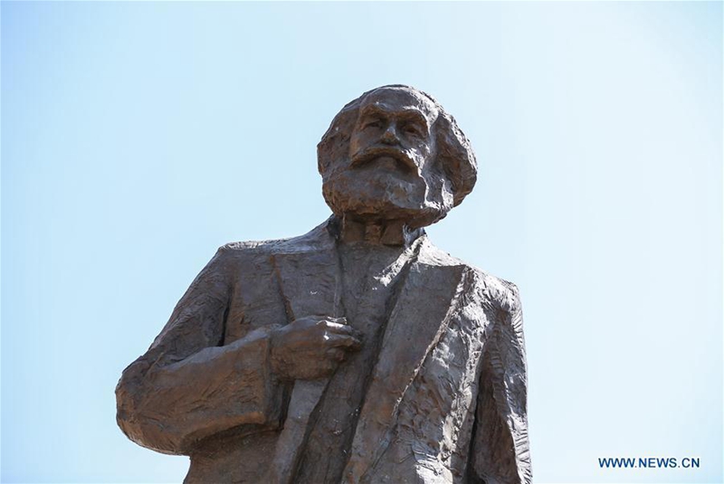 Marx-Statue in Trier enthüllt