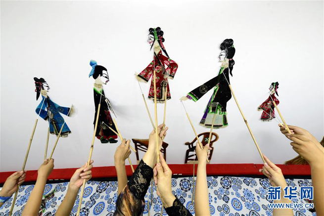 Volkskunst: Schattenspiel-Kurse in Hebei