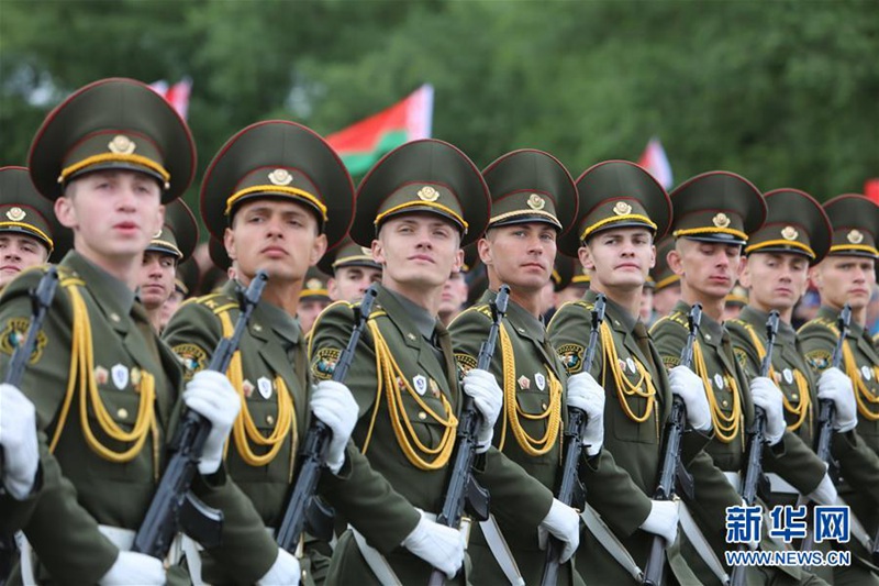 Chinesische Soldaten nehmen erstmals an Milit?rparade in Wei?russland teil