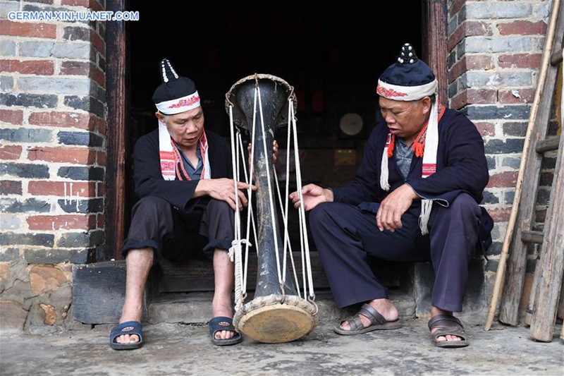 Nationales immaterielles Kulturerbe: Huangni-Trommeltanz in Guangxi