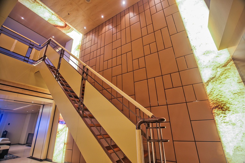 Asiens gr??te Yacht stellt sich vor