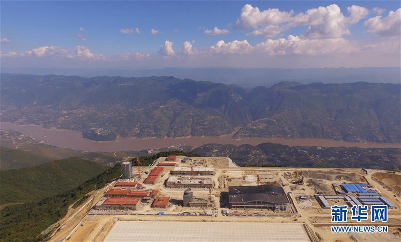 Chinas sch?nster Bergflughafen geht im September in Betrieb