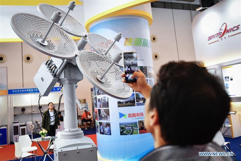 Hightech-Produkte auf der 15. China-ASEAN Expo