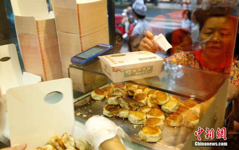 Shanghai: traditionelle Mondkuchen sehr beliebt