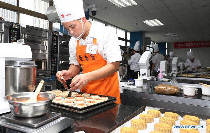 Wettbewerb für Mondkuchen-Backen in Shanghai