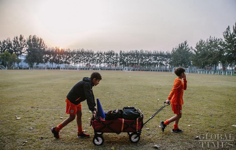 Ein Tag in der Shandong Luneng Fu?ballschule