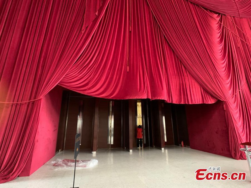 Italienische Modemarke D & G sagt Show aufgrund rassistischer Bemerkungen ab