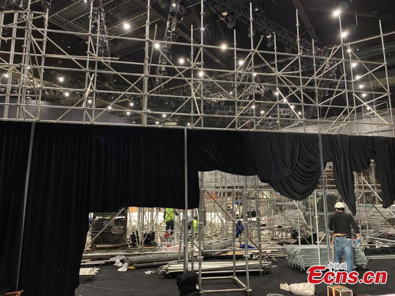 Italienische Modemarke D & G sagt Show aufgrund rassistischer Bemerkungen ab