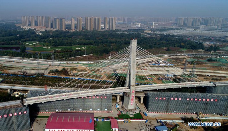 Drehkonstruktion an Xuzhou-Lanzhou-Eisenbahnbrücke abgeschlossen