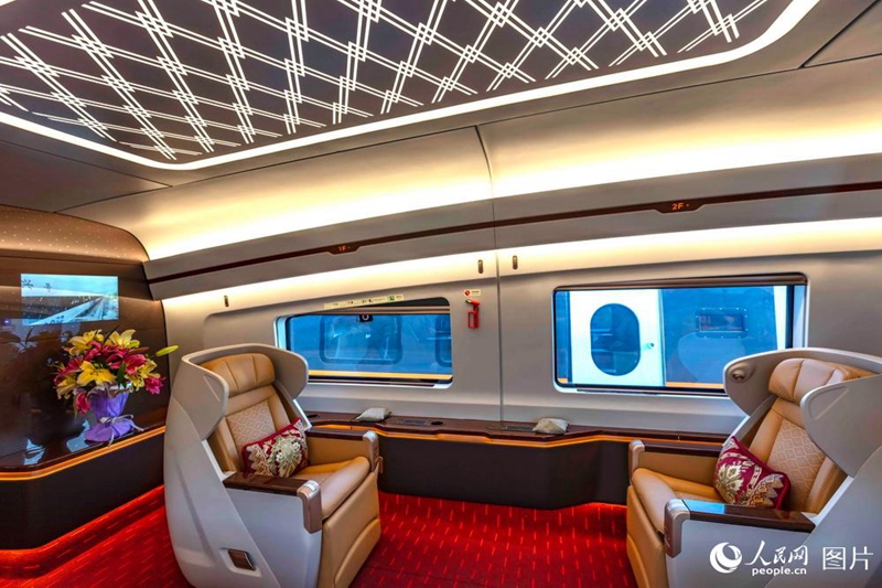 Neue Modelle des ?Fuxing“-Hochgeschwindigkeitszuges vorgestellt