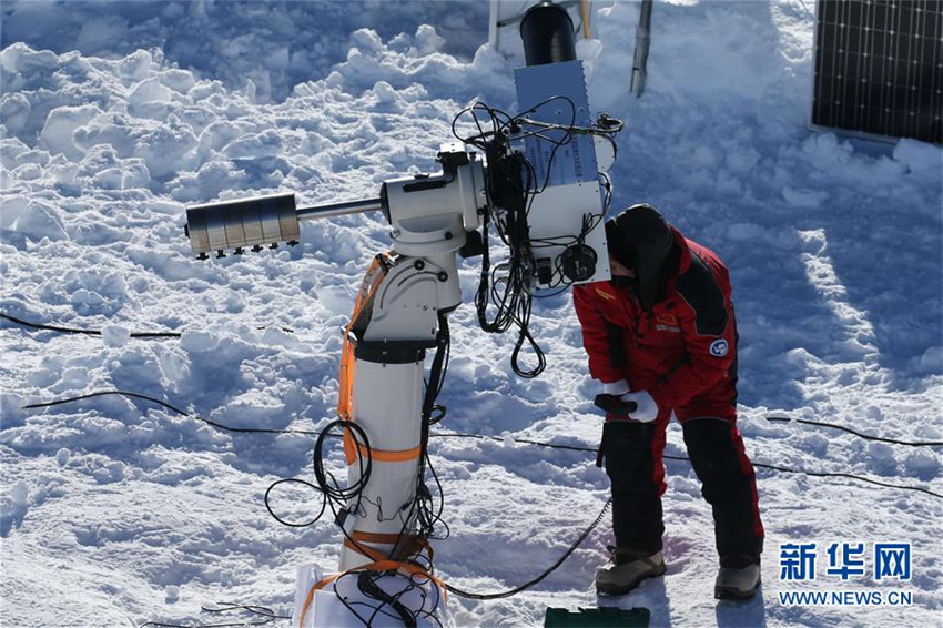 Chinesisches Antarktis-Expeditionsteam startet astronomische Beobachtungen