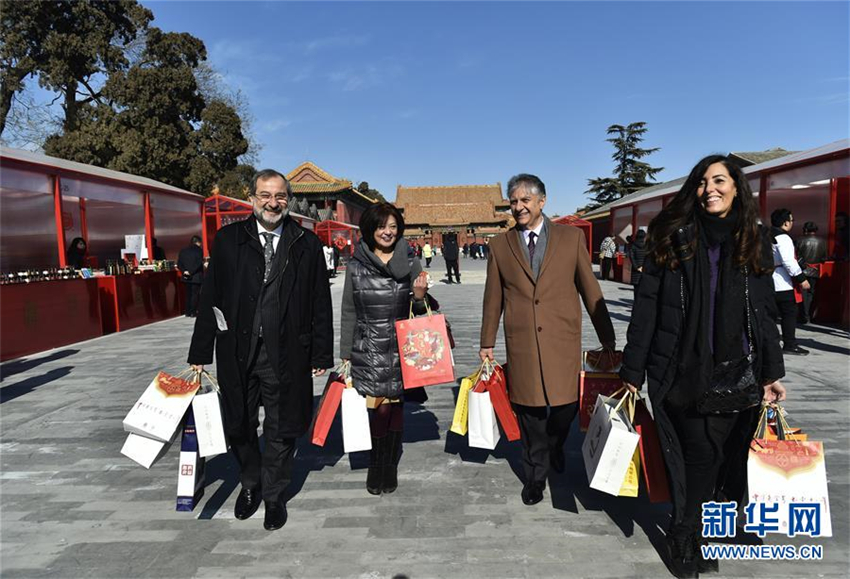 Chinesische Traditionsmarken pr?sentieren sich im Palastmuseum