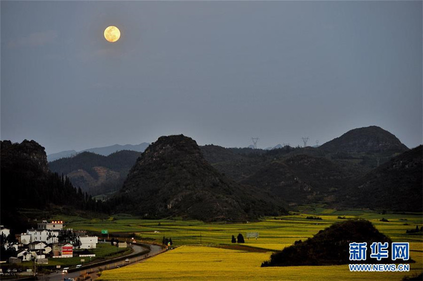 Wenn der Supermond auf das Laternenfest trifft