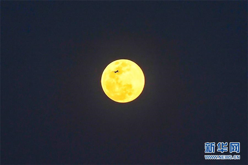 Wenn der Supermond auf das Laternenfest trifft