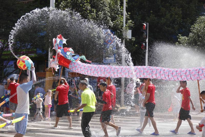 Sommerspa? mit Wasserdrachen