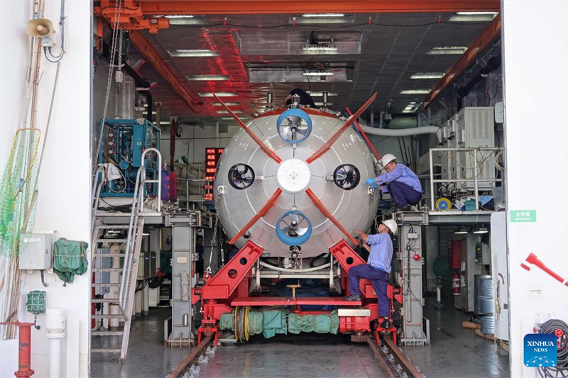 Chinas bemanntes Tiefseetauchboot absolviert 300. Tauchgang