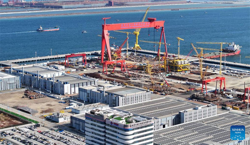 Chinas erste ?Smart Factory“ für Offshore-?l- und -Gasanlagen voll betriebsbereit