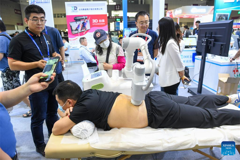 über 4.300 neue Technologien und Produkte gl?nzen auf der China Hi-Tech Fair