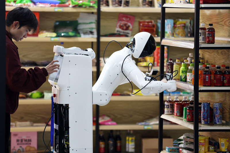 Shanghais erste Fabrik für humanoide Roboter beginnt mit Massenproduktion