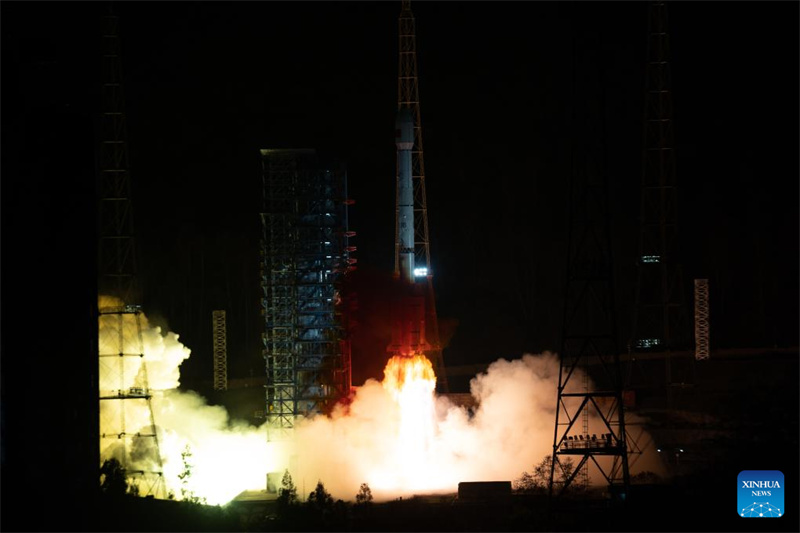 China startet neuen Datenrelais-Satelliten