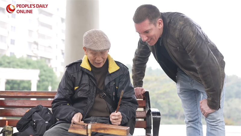 Spanier entdeckt Wuzhous historische Stra?en und Küche