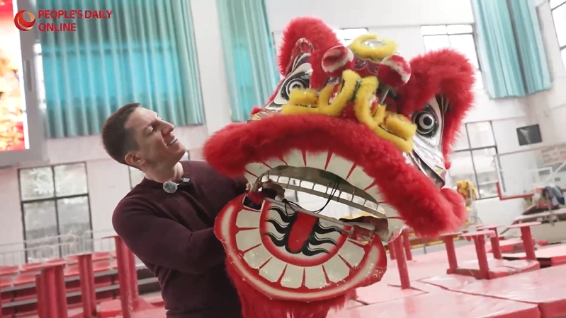 Erleben Sie das immaterielle Kulturerbe des L?wentanzes des Landkreises Teng