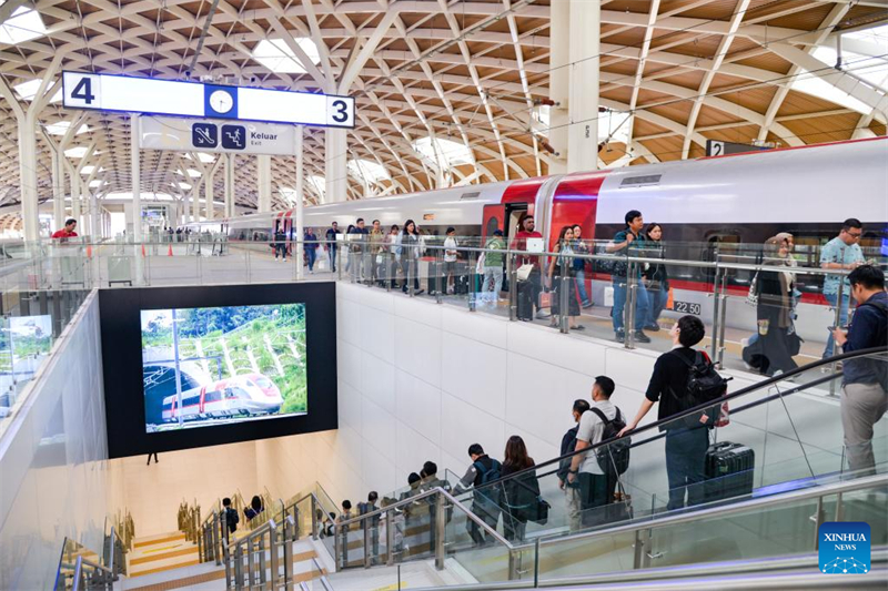 Hochgeschwindigkeitsstrecke Jakarta-Bandung bef?rdert seit Er?ffnung 9 Millionen Fahrg?ste