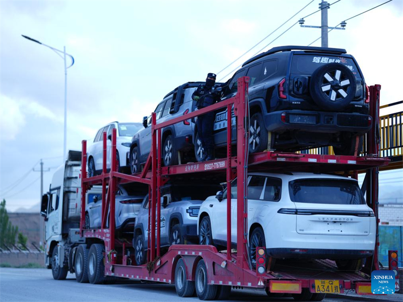 Chinas westlichster Grenzhafen nimmt Rund-um-die-Uhr-Betrieb auf, um den Handel mit Zentralasien zu f?rdern