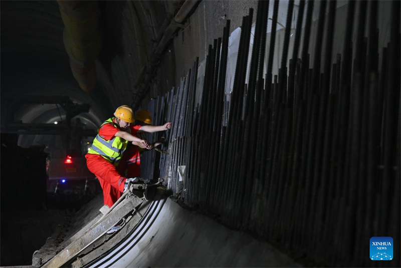Tunneldurchbruch bei wichtigem Bahntunnel-Projekt in Südwestchina