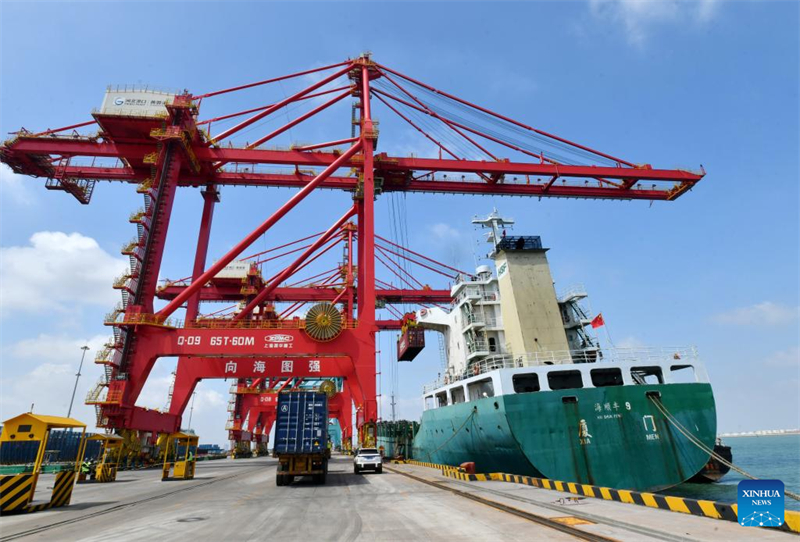 Frachtumschlag im Hafen von Huanghua übersteigt im ersten Halbjahr 179 Millionen Tonnen