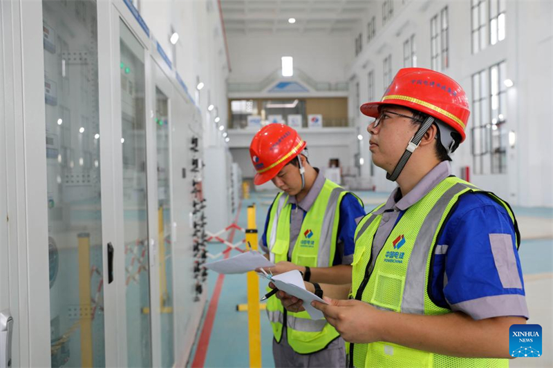 Pumpstation des Wasserumleitungsprojekts vom Jangtse zum Huaihe nimmt Betrieb auf