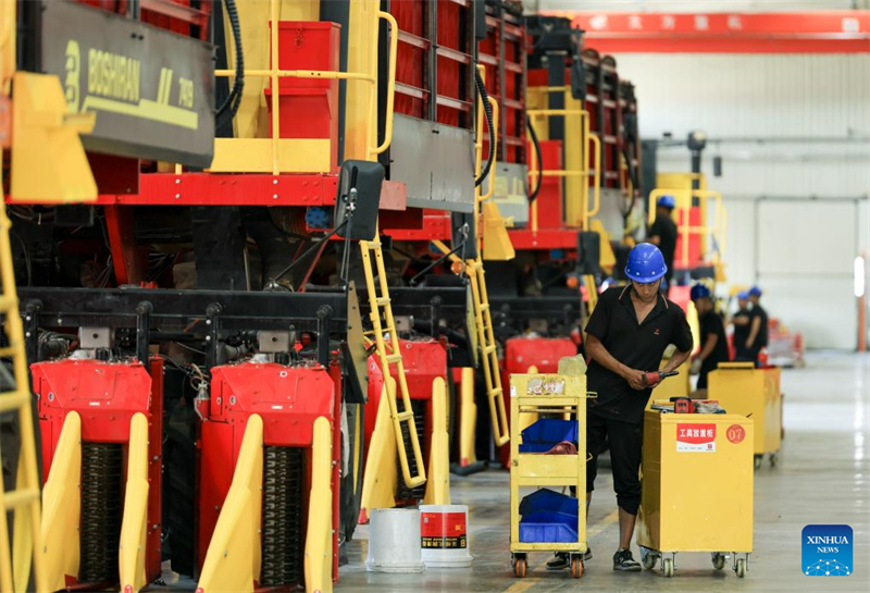 Werkstatt für Herstellung von Baumwollerntern in Xinjiang