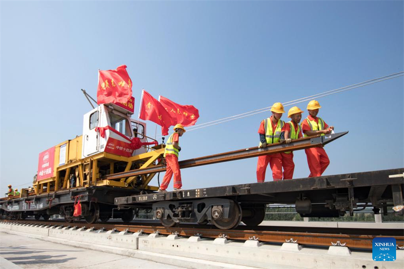 Gleisverlegung für Hochgeschwindigkeitsstrecke Xiong'an–Shangqiu startet