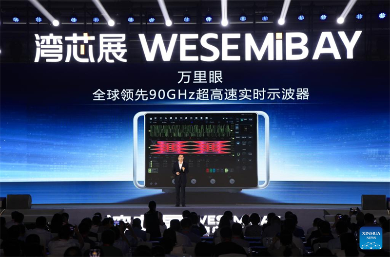 Chinas selbst entwickeltes 90-Gigahertz-Oszilloskop setzt neue Ma?st?be