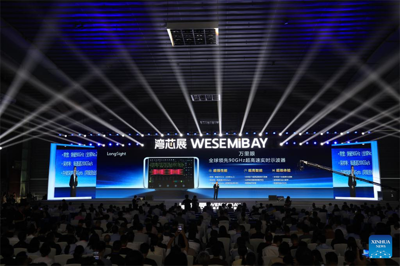 Chinas selbst entwickeltes 90-Gigahertz-Oszilloskop setzt neue Ma?st?be