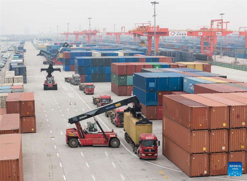 China-Europa-Güterzug wandelt Xi'an in einen modernen internationalen Handels- und Logistikstandort um